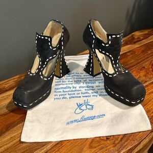 John Fluevog 90’s vintage Munster black and white stitching